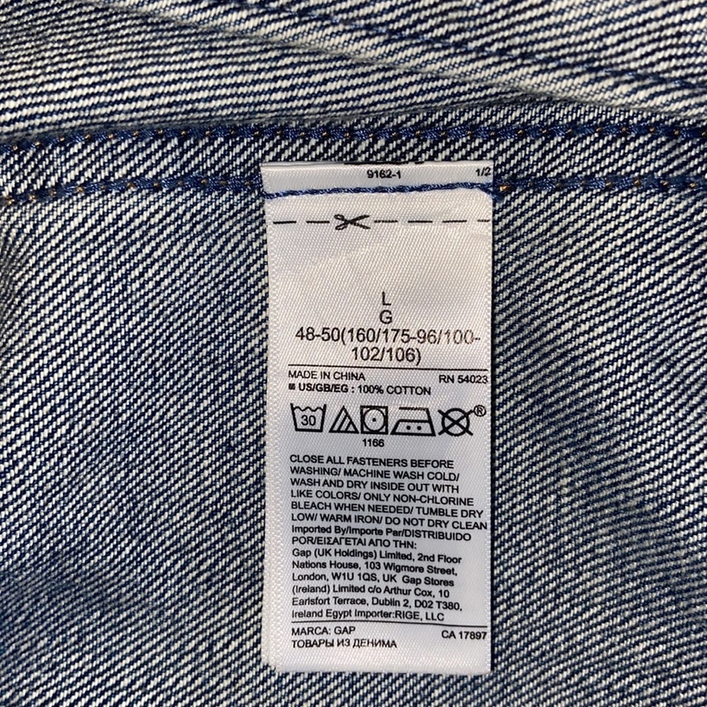 Gap Long Sleeve, Button Down Denim Jacket. - image 6
